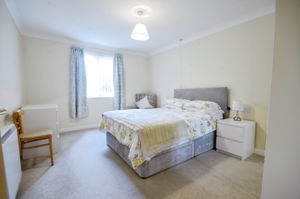 BEDROOM- click for photo gallery